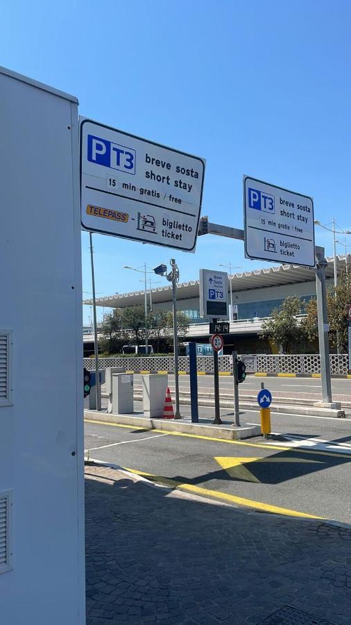 B&B Purple Italy Φιουμιτσίνο Εξωτερικό φωτογραφία