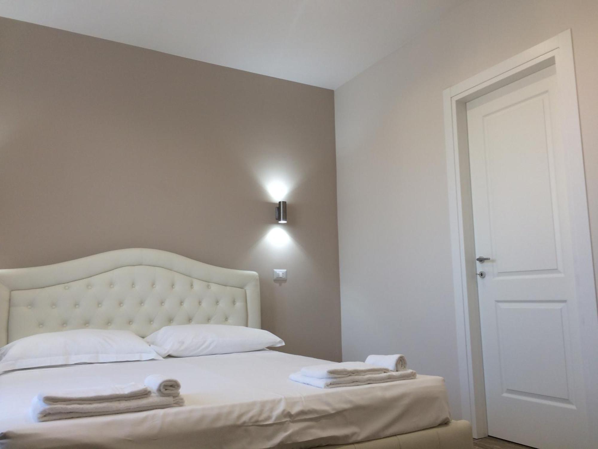 B&B Purple Italy Φιουμιτσίνο Εξωτερικό φωτογραφία